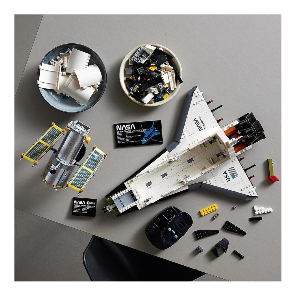LEGO® Icons 10283 NASA Raketoplán Discovery - Pompo.cz - Hračky online