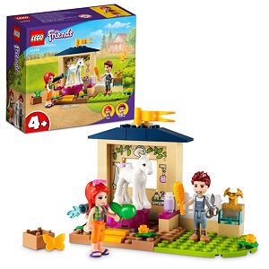 LEGO® Friends 41696 Čištění poníka ve stáji